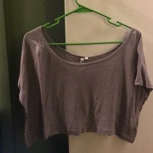 gray crop top